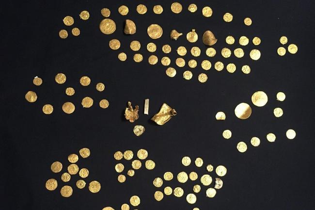 Anglo-Saxon gold unearthed
