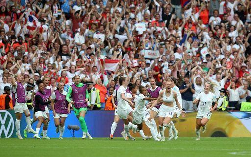Times and Star: England and fans celebrate Kelly's goal