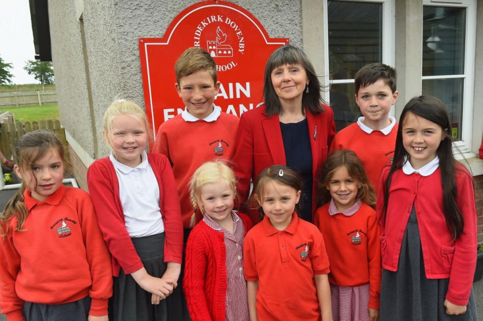 Headteacher retires after 20 years | Times and Star 